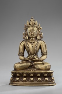 Amitayus, Himalayan/Tibetan Buddhist and Chinese/Mongolian cultural influences, lotus throne