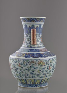 Vase with threads in the shape of bamboo twigs; maker, Chinese, Qing dynasty, Qianlong period