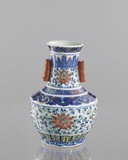 Vase with threads in the shape of bamboo twigs; colored porcelain; Chinese; Qing dynasty, Qianlong