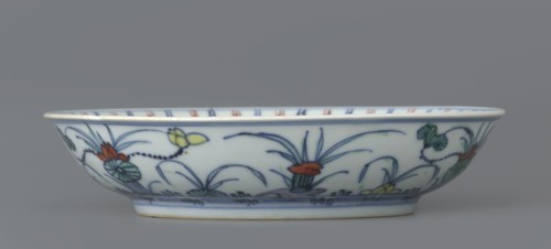 Plate, gift, Chinese, Qing dynasty 1644–1911, colored porcelain, decorated with lotuses and ducks