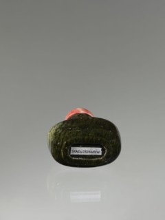 Snuffbox with spoon, Chinese, Qing dynasty 1644–1911, 19th century. Moon bottle snuffbox carved