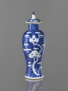 Meiping vase with cover, maker, ceramics; meiping vessel with cover; blue-and-white porcelain