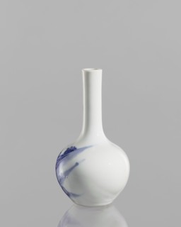 Vase-bottle, blue and white porcelain, Chinese, Kangxi period 1662–1722, figural scenes and