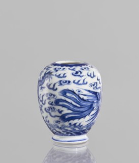 Vase, ceramics, blue and white porcelain, decorated with phoenixes, dragons and clouds; Chinese,