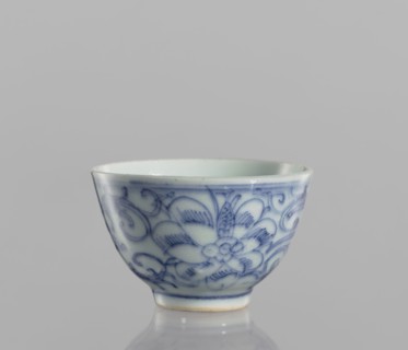 Bowl, blue-and-white porcelain, ceramics, Chinese, 19th century, floral ornamentation, vessel,