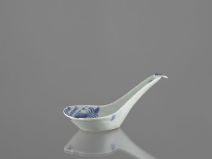 Sauce boat spoon, Chinese, blue and white porcelain with plant ornaments, tableware element vessel,