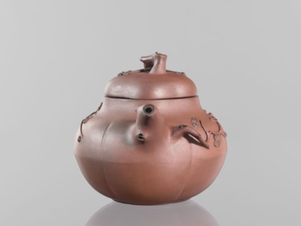 Teapot with a peach-shaped lid, maker, peaches iconography; Chinese art; teapot in Yixing style