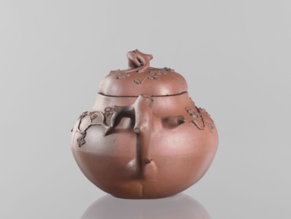 Teapot with a peach-shaped lid, peaches iconography, Chinese ceramics, flowers, trees, twigs,