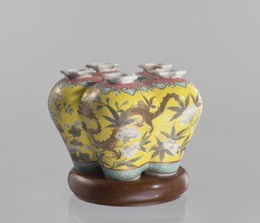 Vase in the shape of five connected vases on a base, Chinese, colored porcelain with dragon and