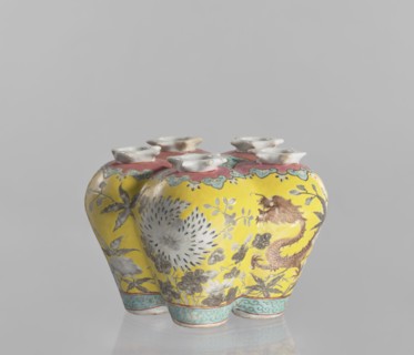 Vase in the shape of five connected vases on a base, Chinese, colored porcelain with dragon and