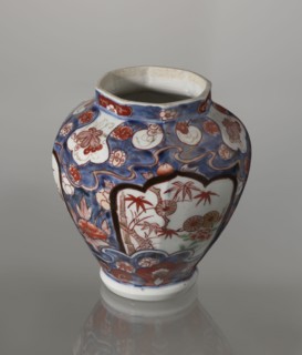 Vase with cover, Japanese, Edo period 1603–1868, 18th century; porcelain imari, decorated with