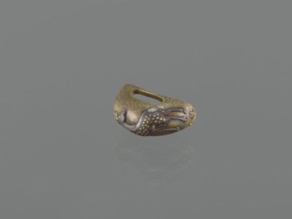 String threading knob kurigata., Japanese; Edo–Meiji period 19th century, 1603–1912. Melee weapon