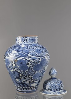 Vase with cover, unknown ceramist, Japanese, Edo period Genroku–Kyoho, ca. 1690–1730, Arita