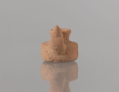 Oil lamp, Islamic art, Arabic culture, Fatimid dynasty 909–1171, Arabic pottery, Egyptian pottery,