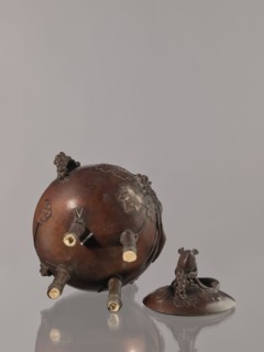 Censer kôro, Japanese, Meiji period 2nd half of the 19th century. Vessel, height 26.0 cm, width 22