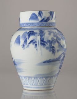 Storage vessel with lid, by Zôshuntei Sanpo c. 1842–1878. Pear-shaped blue-and-white porcelain with