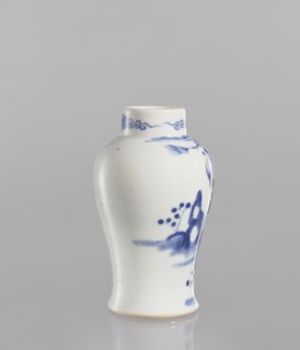 Meiping vase, meiping vessel type, ceramics, blue and white porcelain with figural scenes and