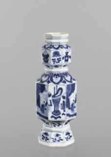 Vase, figurative scenes, ceramics, Chinese art, blue and white porcelain, floral decorations, Qing