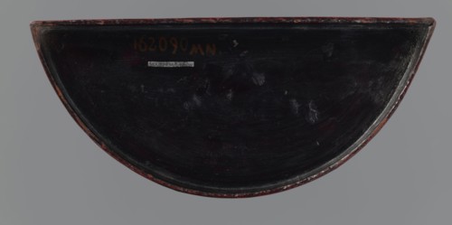 Box with a lid, semi-circular container decorated on the lid with a dense pattern of peony flowers