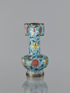 Vase, cloisonné enamel, gilding, Chinese, Qing 1644–1911, 19th century, China; plant