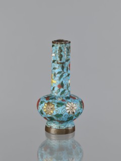 Vase, cloisonné enamel, gilding, Chinese, Qing dynasty 1644–1911, 19th century, China; plant