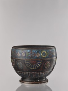 Flowerpot, Shimasa creator/workshop role uncertain, Japanese, Meiji period late 19th century,