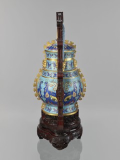 You-type vessel with a lid on a stand, Chinese art, Qing dynasty 1644–1911, Qianlong period