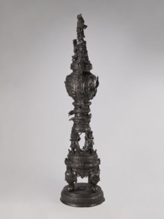 Incense burner koro, Meiji period late 19th century, Japan. Bronze vessel incense burner with