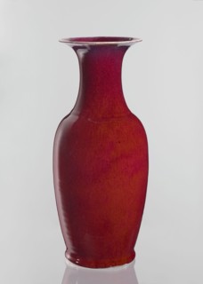 Vase, Chinese, Qing dynasty 1644–1911, 19th century. Large oval ceramic vase with a long wide neck