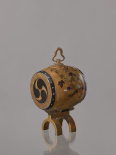 Okimono in the shape of a taiko drum, Nogawa workshop?, taiko drum, butterflies, insects, plant
