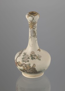 Vase, Yabu Meizan 1853–1934, c. 1900 Meiji 33, Osaka, Japan. Onion-shaped vase on a low ring foot