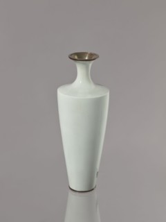 Vase, poppies and flowers iconography; cloisonné enamel; ca. 1910–1920 Meiji/Taisho periods;