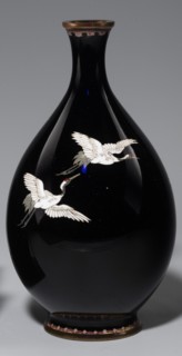 Vase, gift; cloisonné enamel; Japanese; Meiji period 1868–1912, 19th/20th century; Nagoya, Japan;