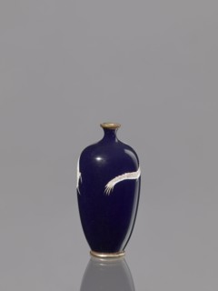 Vase, dragons iconography, Japanese art, Japanese culture, Japanese dragon motif, Meiji 1868–1912,