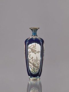 Vase, gift, revindication; ovoid elongated cloisonné enamel vase with a short, thin, strongly