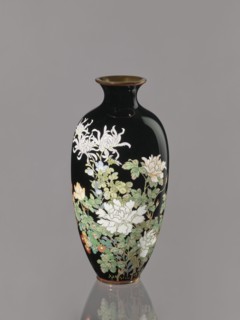 Vase, chrysanthemums, roses; Japanese art; Japanese; flowers; Meiji 1868–1912, ca. 1900; Japan,
