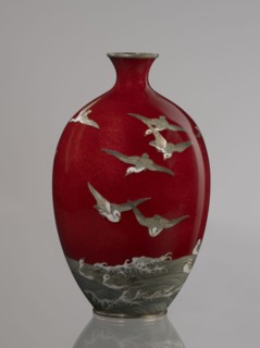 Vase by Hayakawa Komejirô fl. ca. 1880–1912. Small ovoid, bulging bottle on a very low round foot