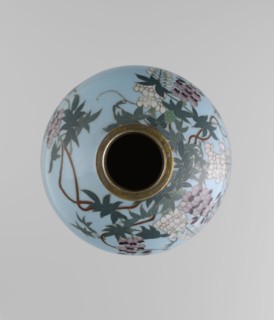 Vase, Gonda Hirosuke 1865–1937 maker. Small spherical cloisonné enamel vase, one of a pair, on a