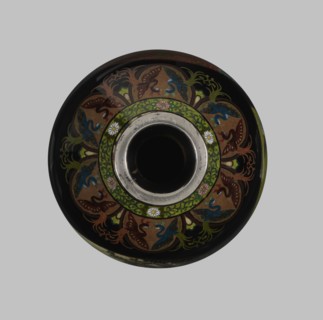 Vase, Namikawa Yasuyuki 1845–1927, enameller. Meiji period ca. 1890–1905, Kyoto, Japan. Small