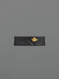 Metal collar ending a sword hilt fuchi by Kita, Takenori, Mito school. Decoration in high relief,