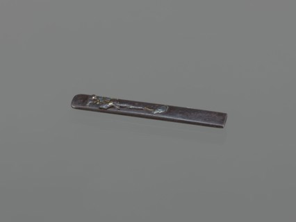 Knife handle kozuka, maker, kozuka crafted in Japan, Edo period 18th century; decorated with herons