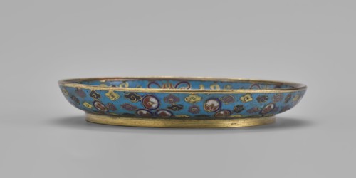 Plate, Chinese, Qing dynasty 1644–1911, 19th century. Cloisonné enamel round plate with a flat