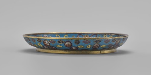 Plate, Chinese, Qing dynasty 1644–1911, cloisonné enamel, 19th century. Round plate with a flat