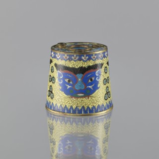 Sawdust container, Chinese, Qing dynasty 1644–1911, cloisonné enamel, decorated with fantasy