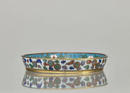 Plate, cloisonné enamel dish with brim, 19th century China Qing dynasty. Materials: cloisonné