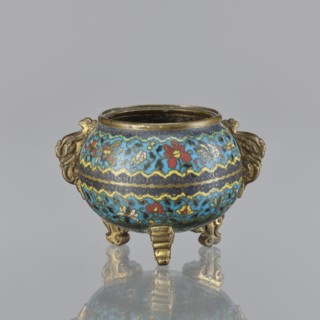 Ding incense burner, cloisonné enamel, 18th century China. Tripod vessel with two plastically