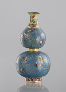 Double gourd-shaped vase;, Cloisonné enamel decorative vessel, Qing dynasty 1644–1911, 19th