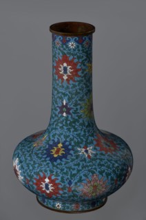 Vase, noted; Chinese, Qing dynasty 2nd half of the 18th century; cloisonné enamel. Vase with a