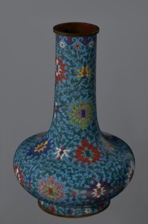 Vase, Chinese, Qing dynasty 2nd half of the 18th century. Cloisonné enamel vessel with a long, wide