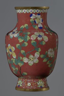 Vase, gift, Chinese art, Chinese culture, Qing 1644–1911, Xianfeng 1851–1861, cloisonné enamel,